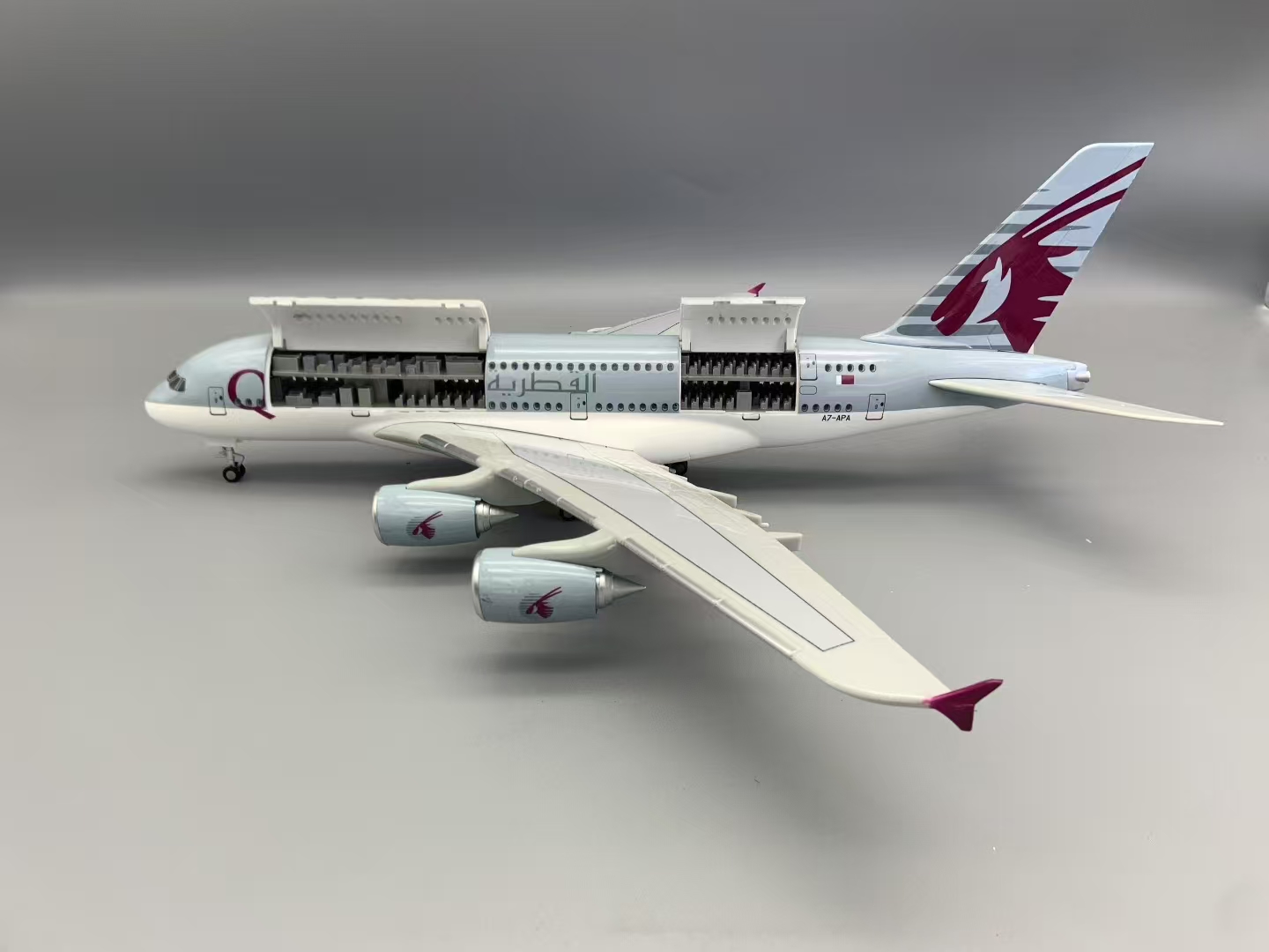 Kids Toys Qatar - เครื่องบินจำลอง รุ่นใหม่ A380 สายการบินกาตาร์แอร์เวย์ส ขนาด 18